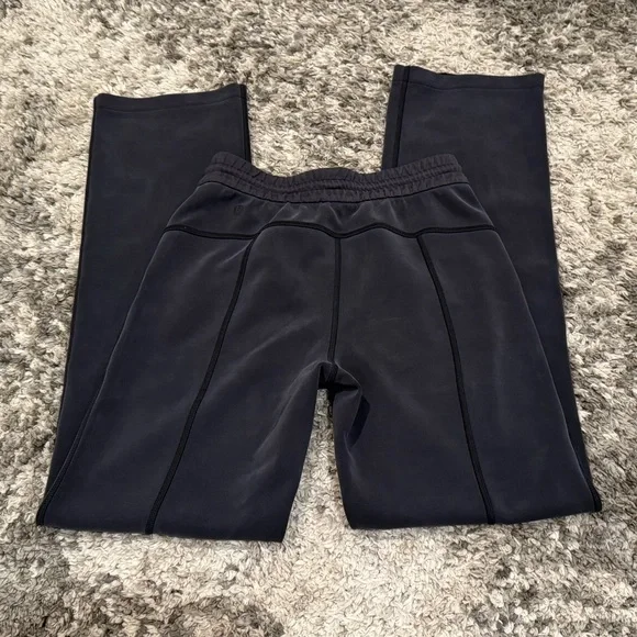 Lululemon Softstreme Black High-Rise Pant Regular Inseam (size 4) - Picture 13 of 14